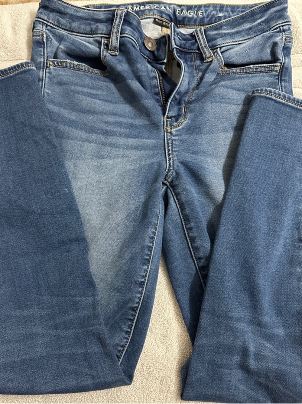 American Eagle Outfitters Women’s Skinny Jeans - Medium Blue Wash